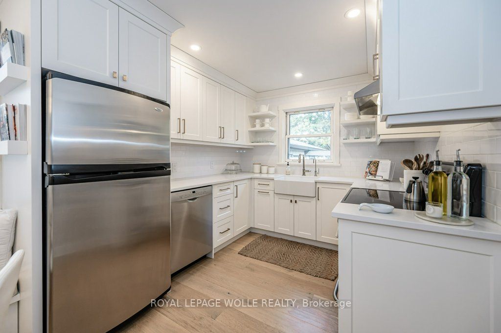 170 Cornwall St Property Photo 6