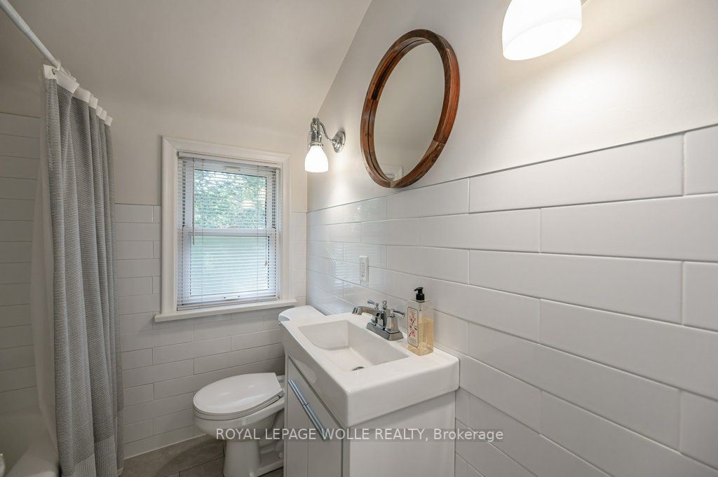 170 Cornwall St Property Photo 16