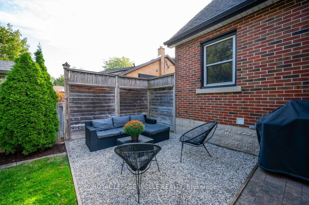 170 Cornwall St Property Photo 28
