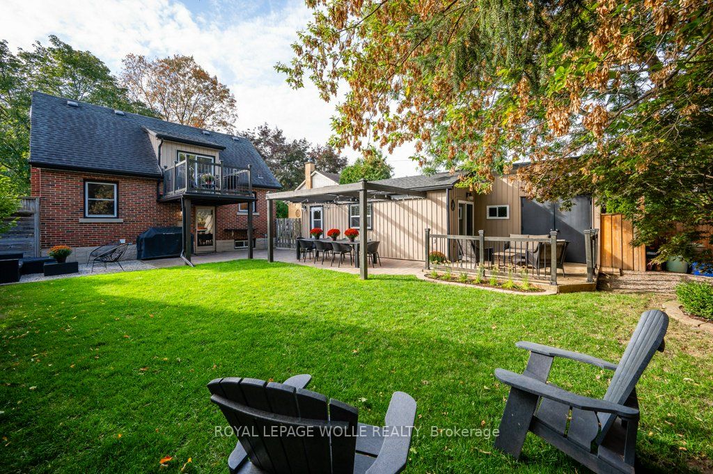 170 Cornwall St Property Photo 31