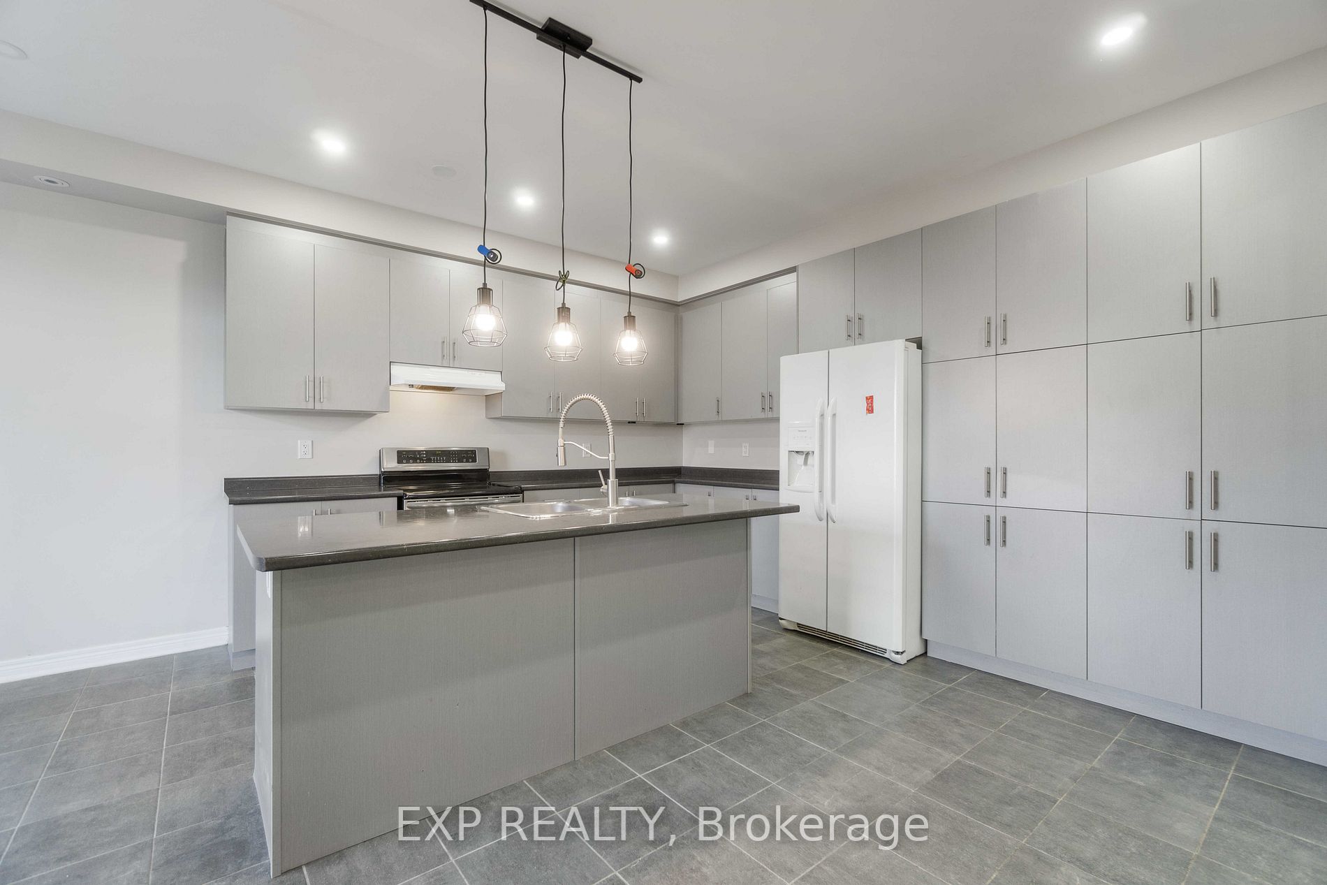 26 Sparkle Dr Property Photo 14