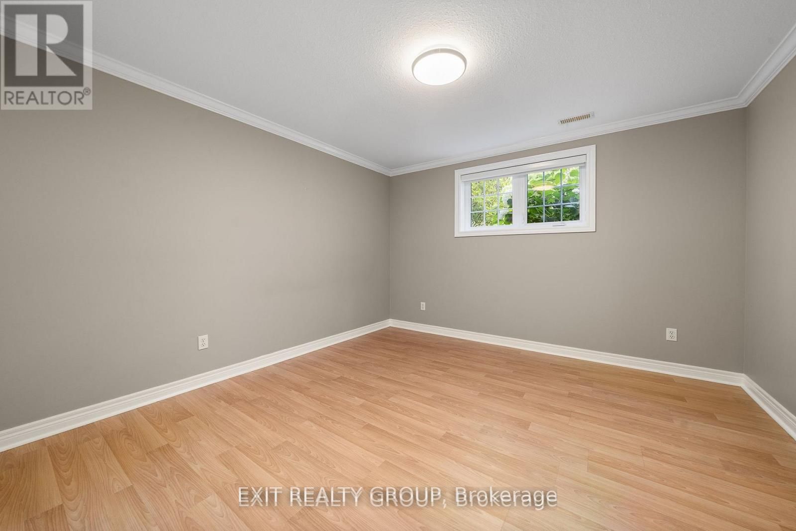 129 Simpson Rd Property Photo 23