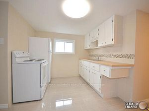 26 Wentworth St S Property Photo 27