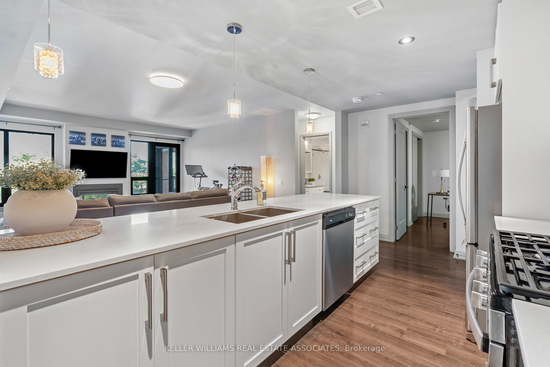 181 James St N Property Photo 6