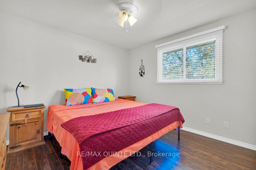 28 University Ave Property Photo 17