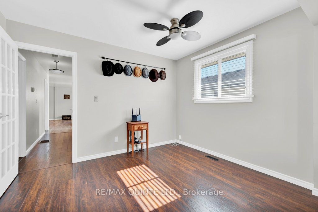 28 University Ave Property Photo 19