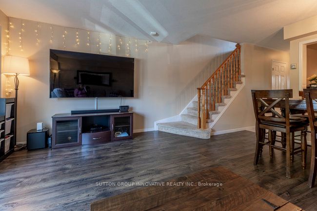 346 Highland Rd W Property Photo 7