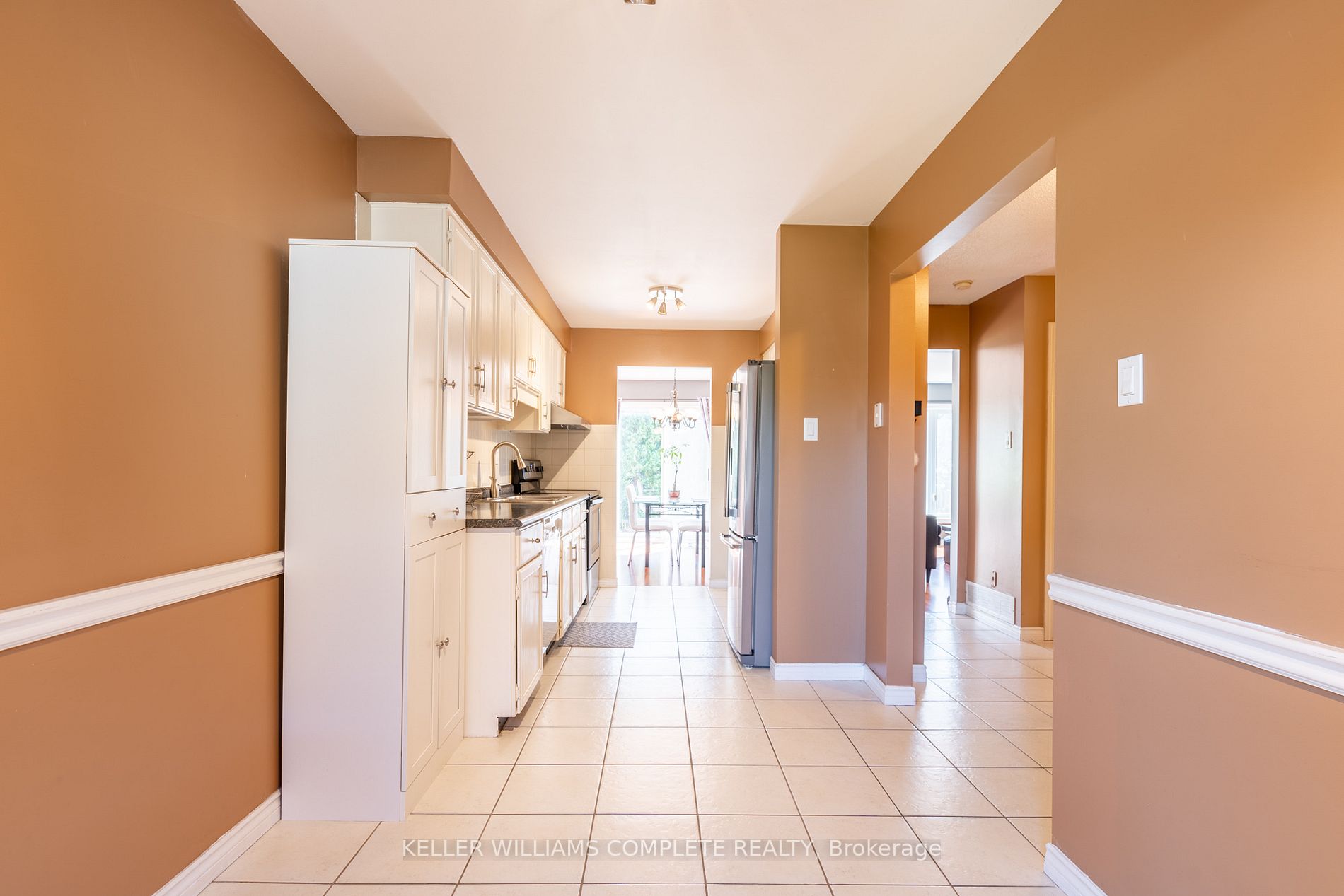 287 Crerar Dr Property Photo 8