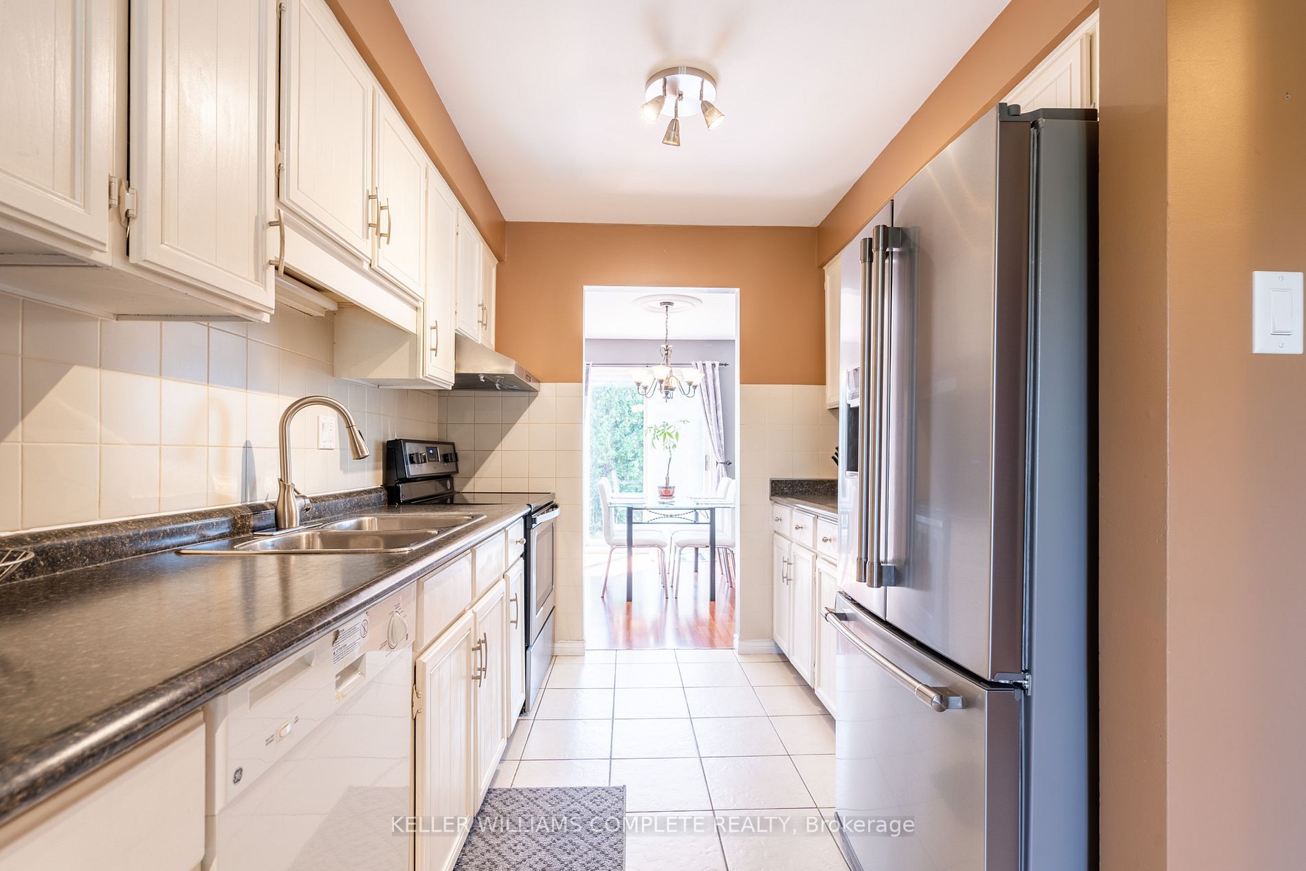 287 Crerar Dr Property Photo 10