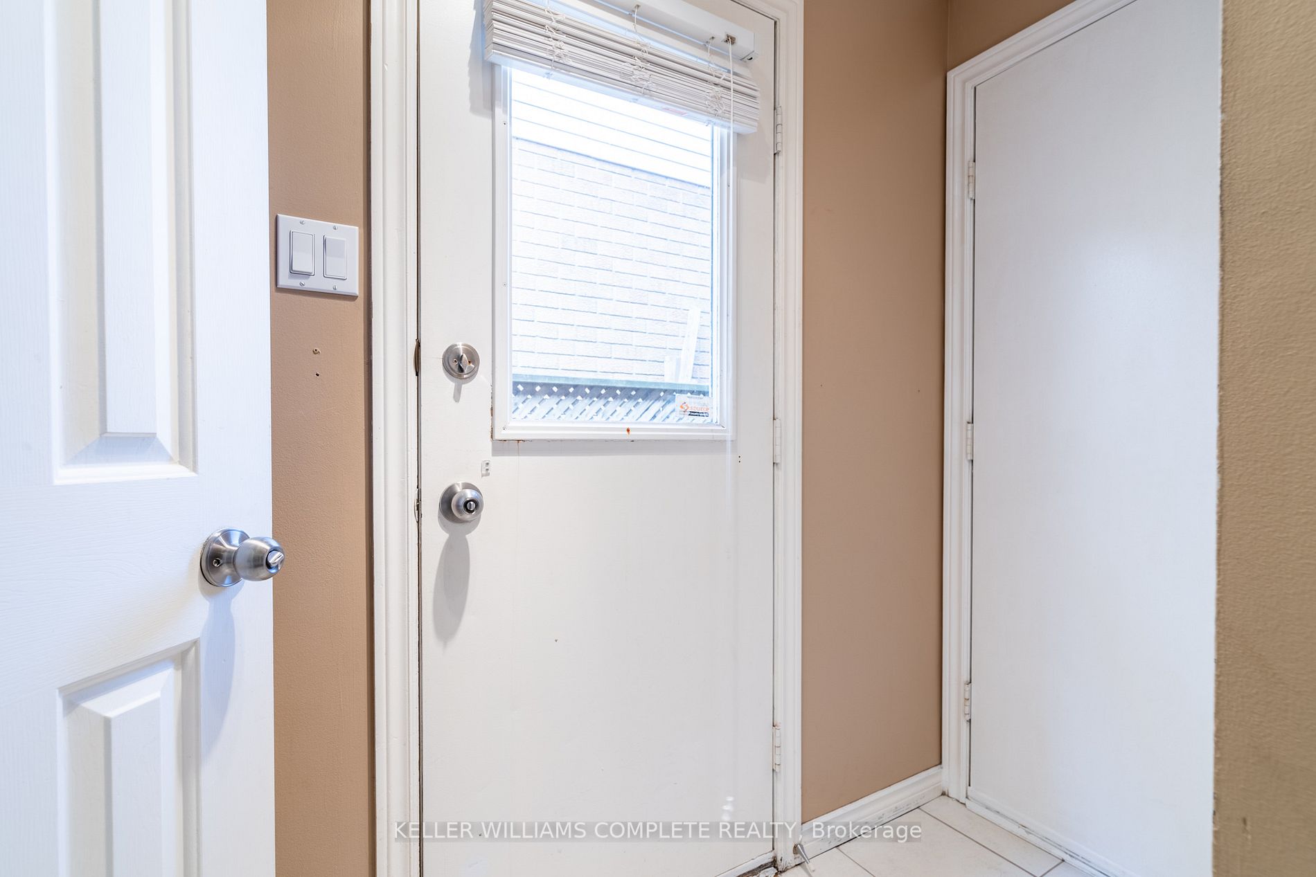287 Crerar Dr Property Photo 20