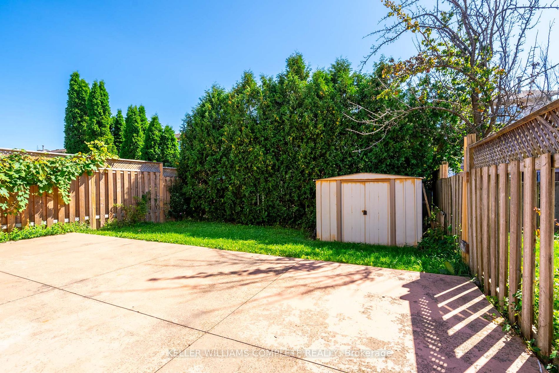 287 Crerar Dr Property Photo 40