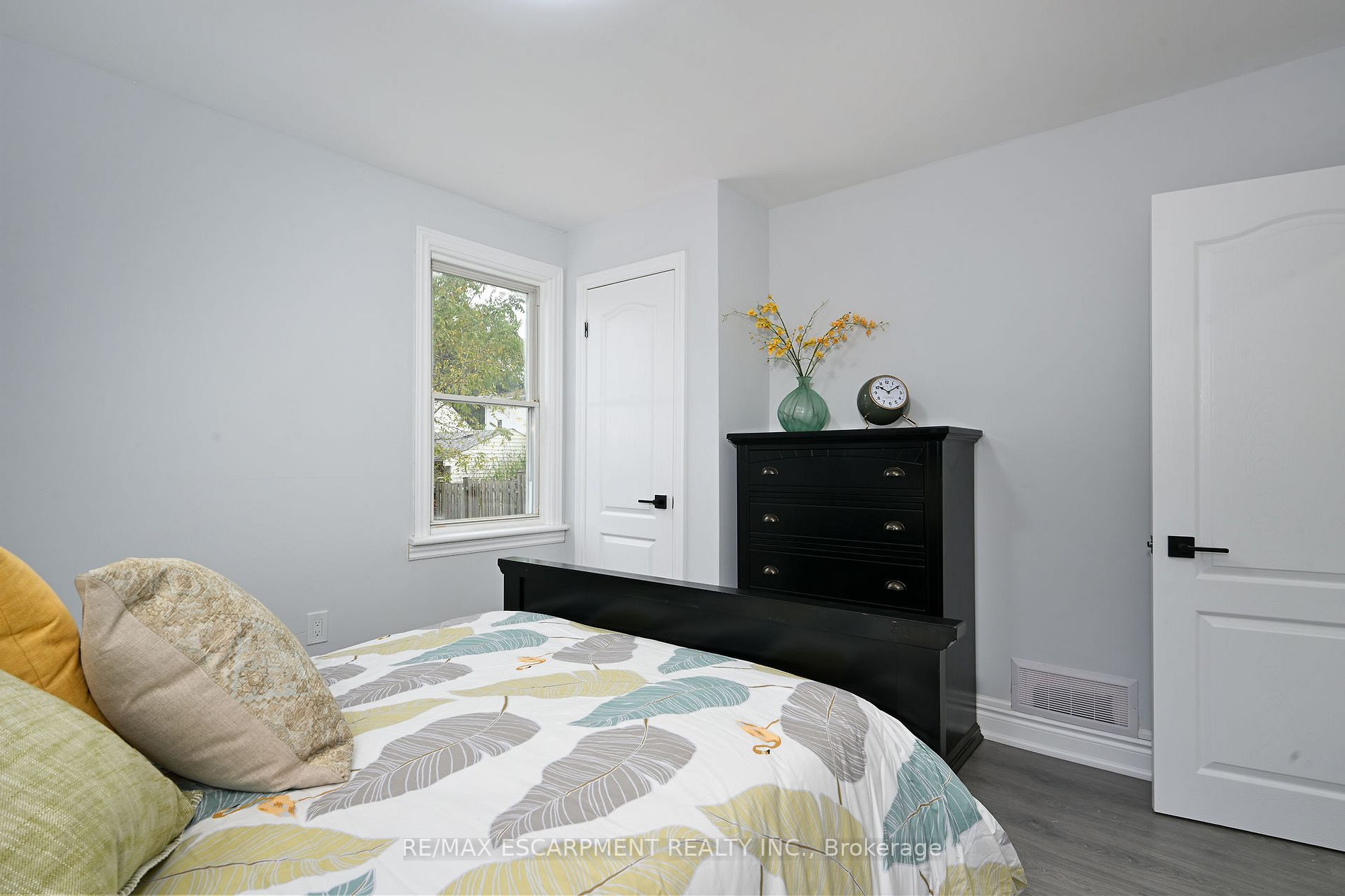 351 Arlington Rd Property Photo 15
