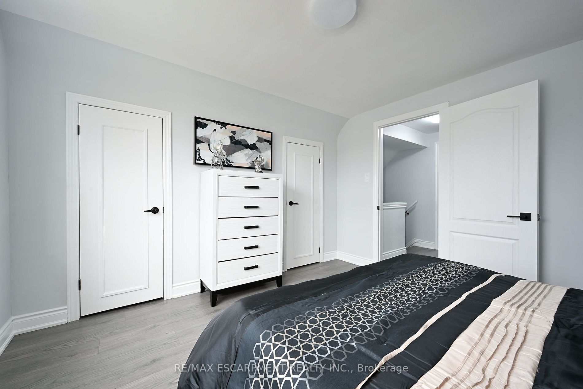 351 Arlington Rd Property Photo 22