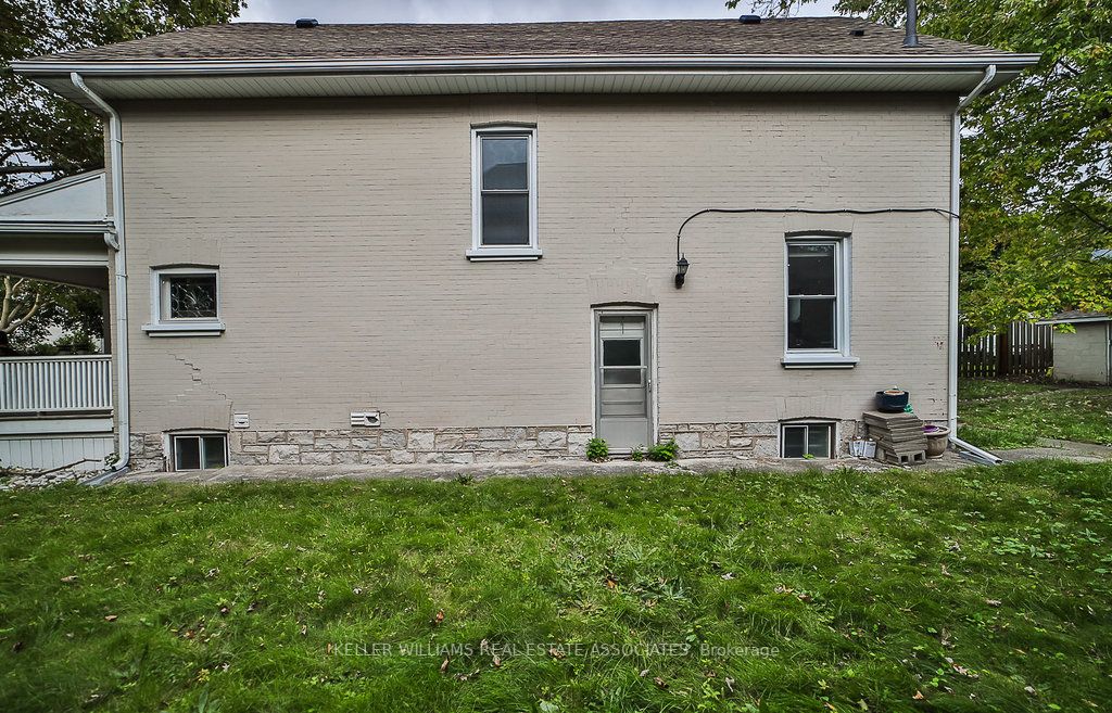 12 Sherwood Dr Property Photo 24