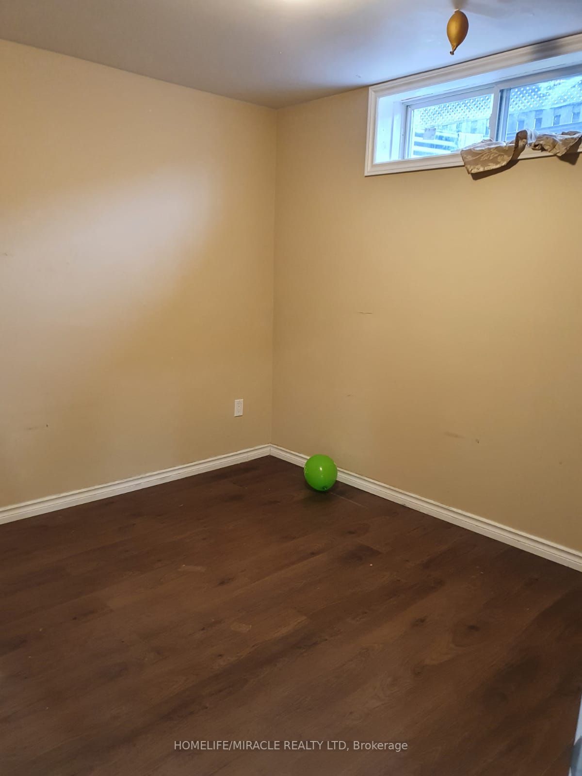 333 Activa Ave Property Photo 2