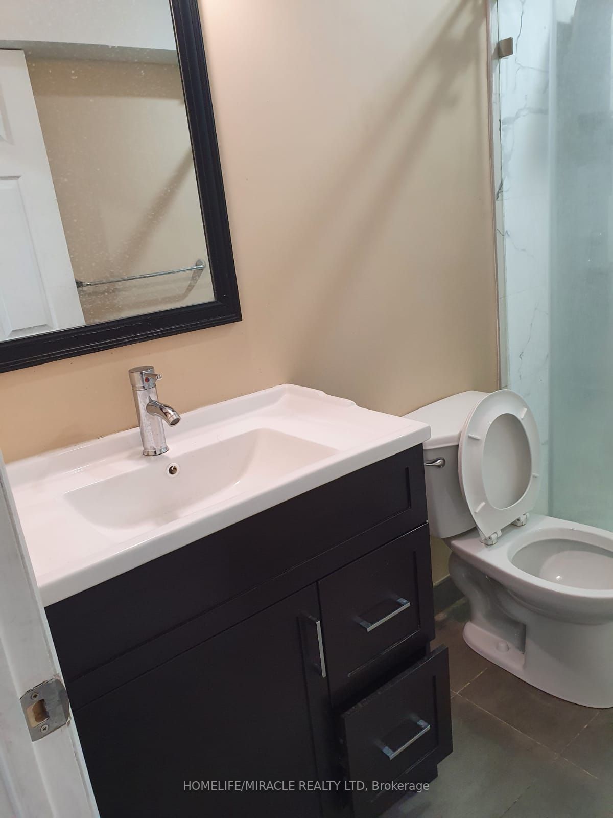 333 Activa Ave Property Photo 7