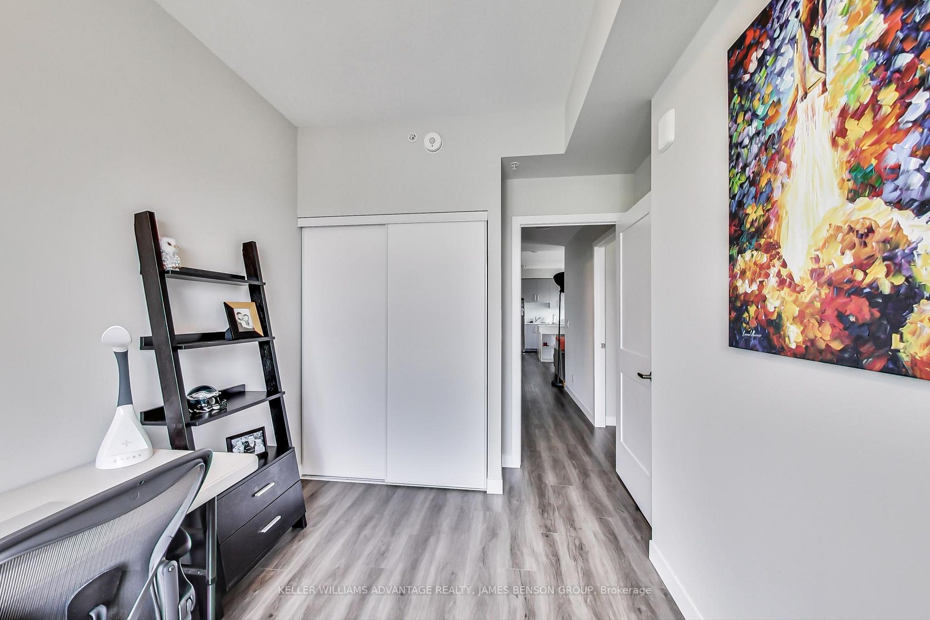 15 Queen St S 2 Property Photo 15