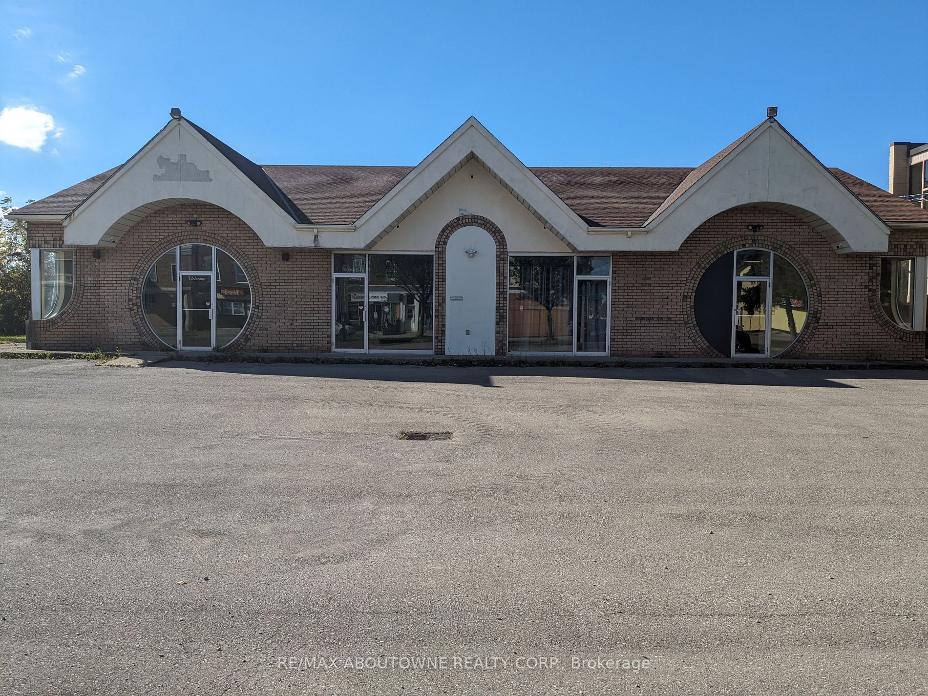 335 King St Property Photo 1