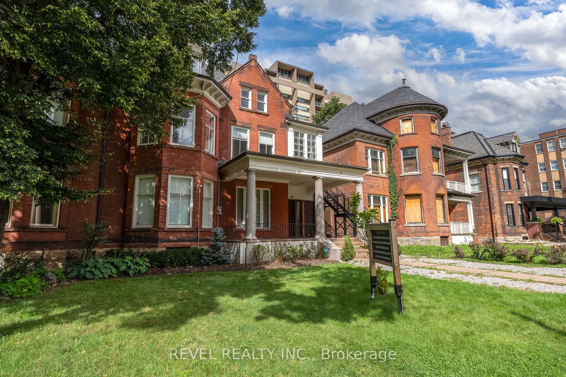 56 Charlton Ave W Property Photo 3