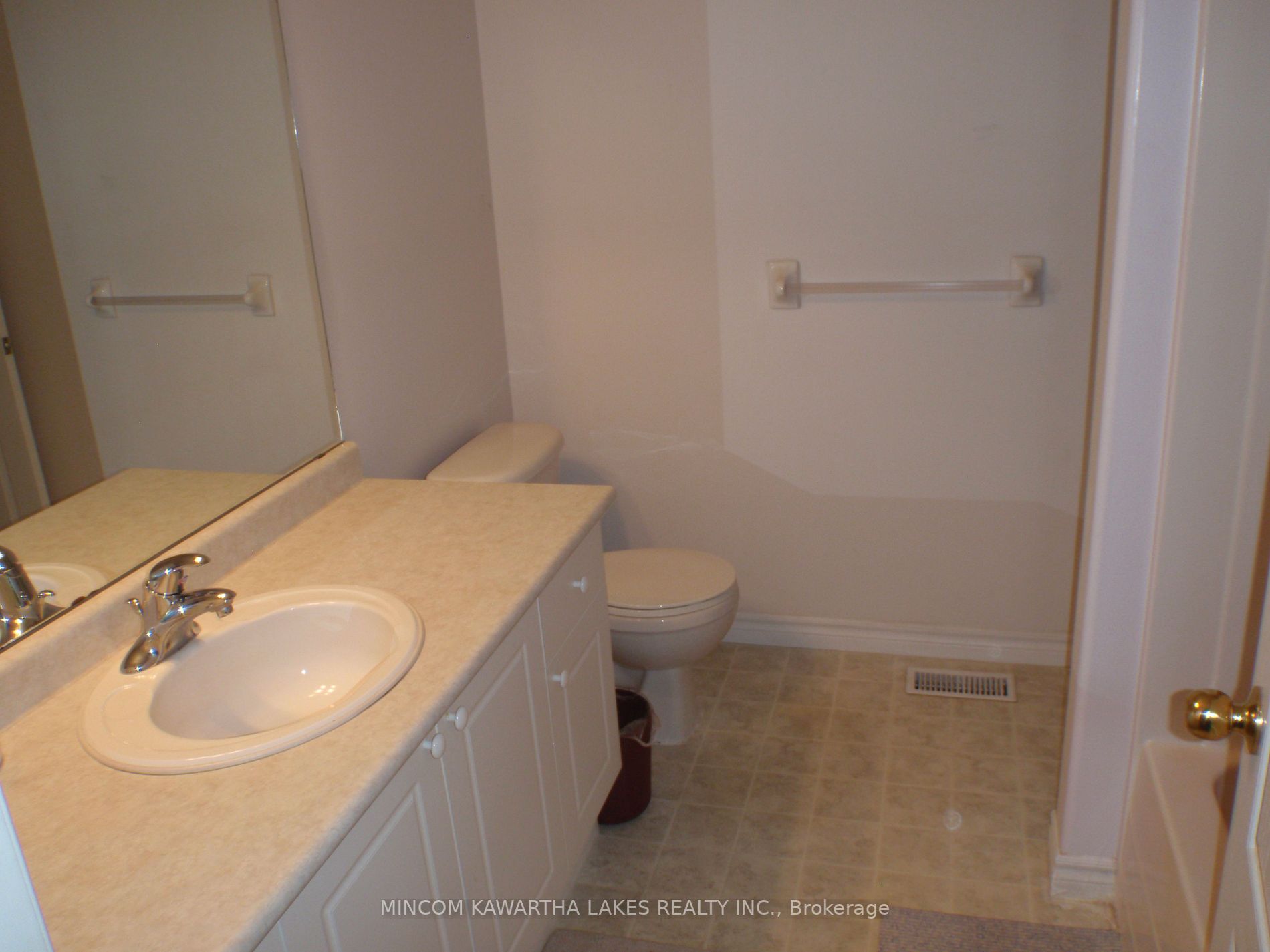 461 Settlers Ridg Property Photo 17