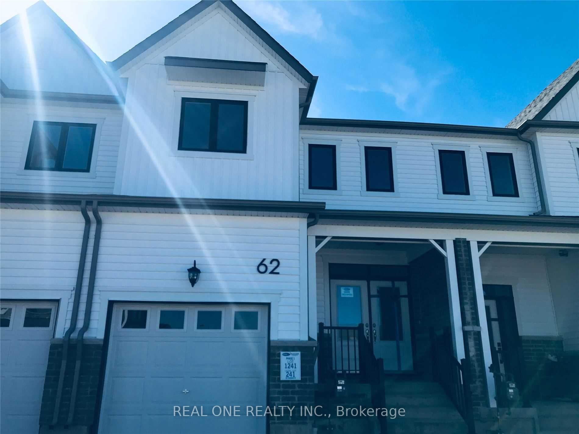 62 Forestwalk St Property Photo 1