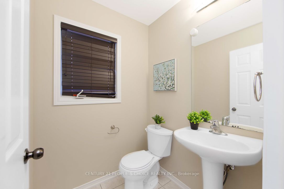 268 Powell Rd Property Photo 11