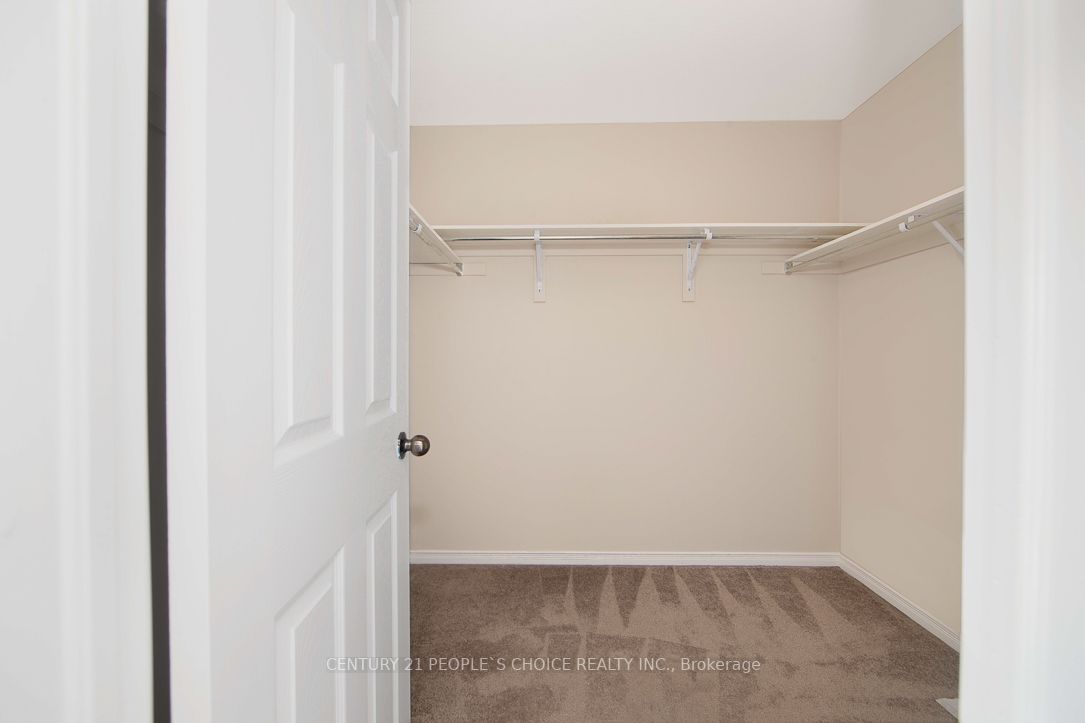 268 Powell Rd Property Photo 16