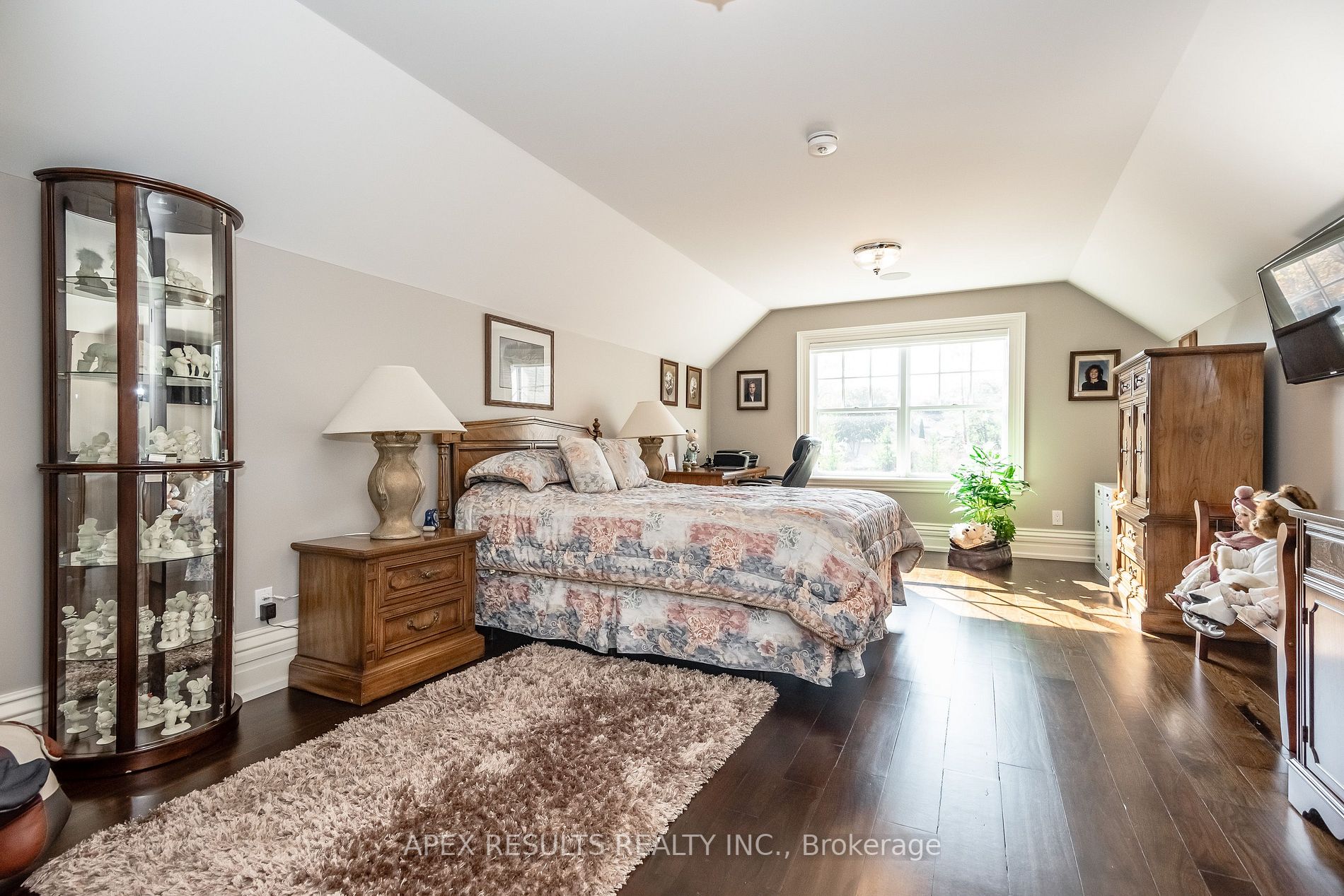 24 Barker St Property Photo 28