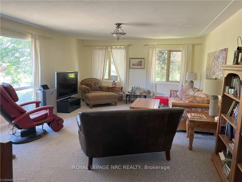 4136 Locust Ln Property Photo 15