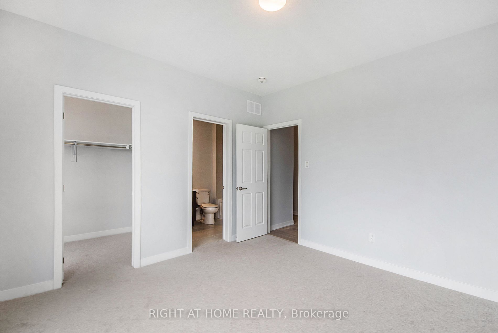 715 Fenwick Way Property Photo 20