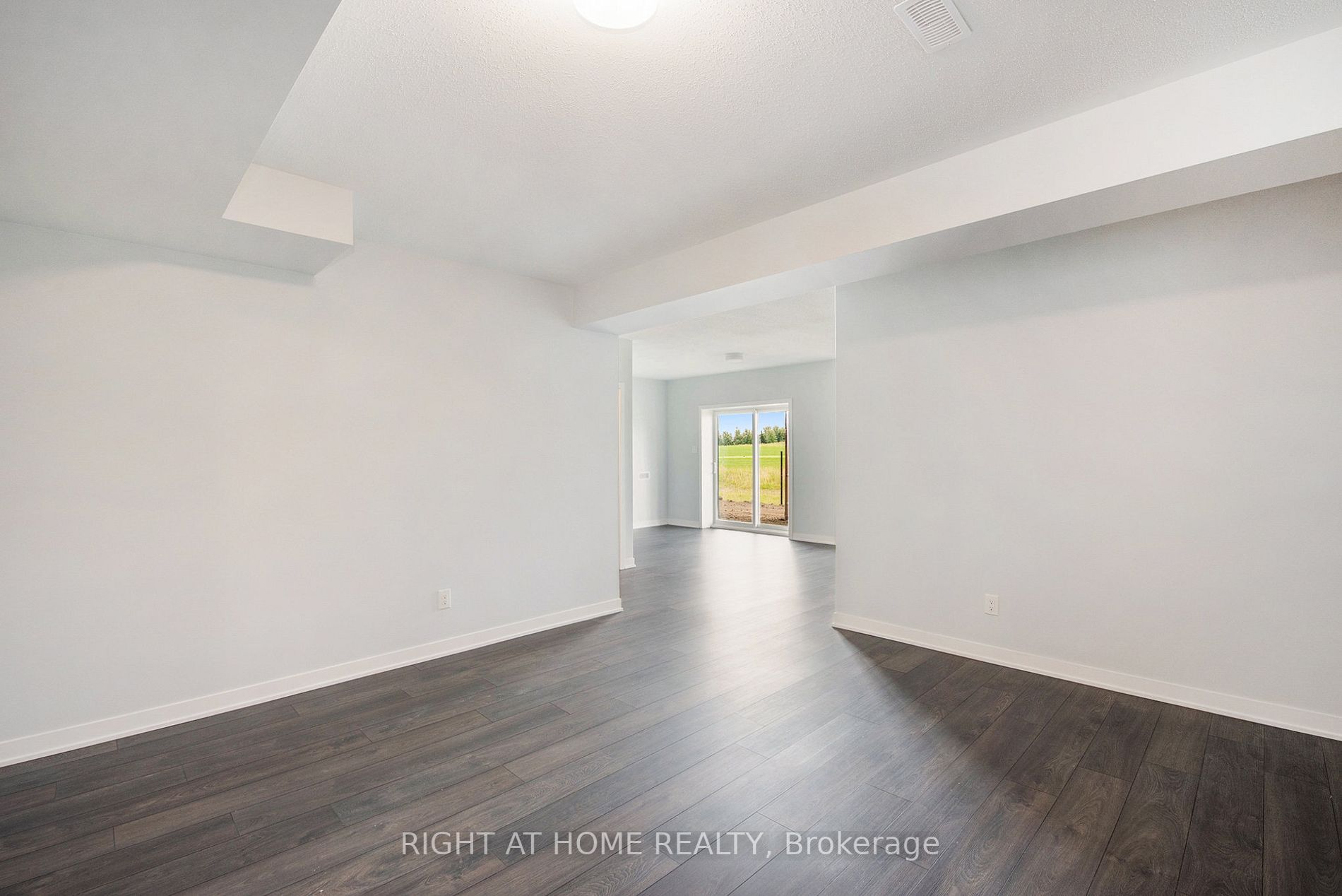 715 Fenwick Way Property Photo 29