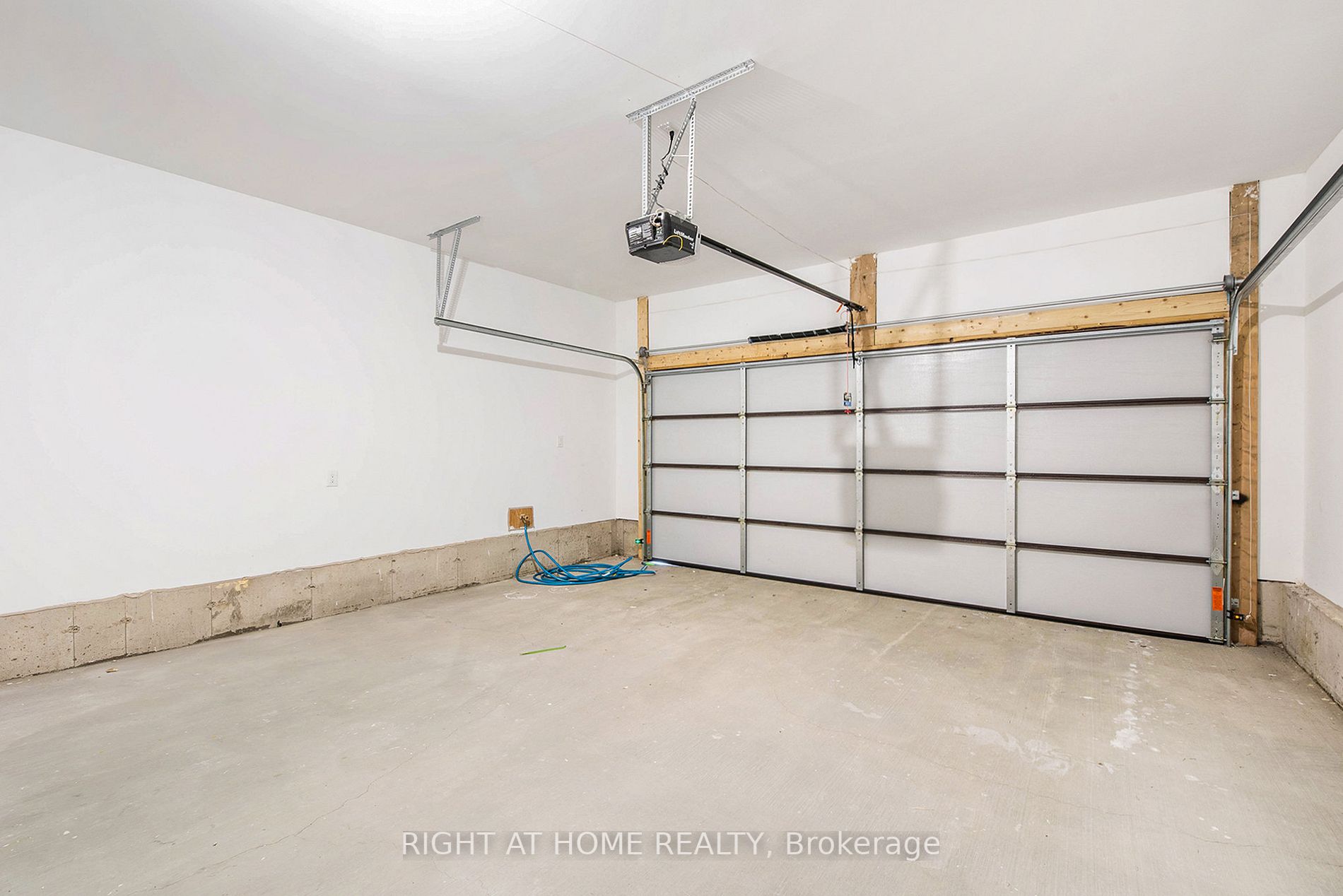 715 Fenwick Way Property Photo 33