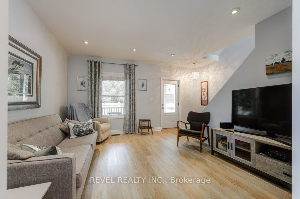 86 Spring St Property Photo 9