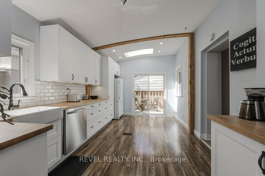 86 Spring St Property Photo 14