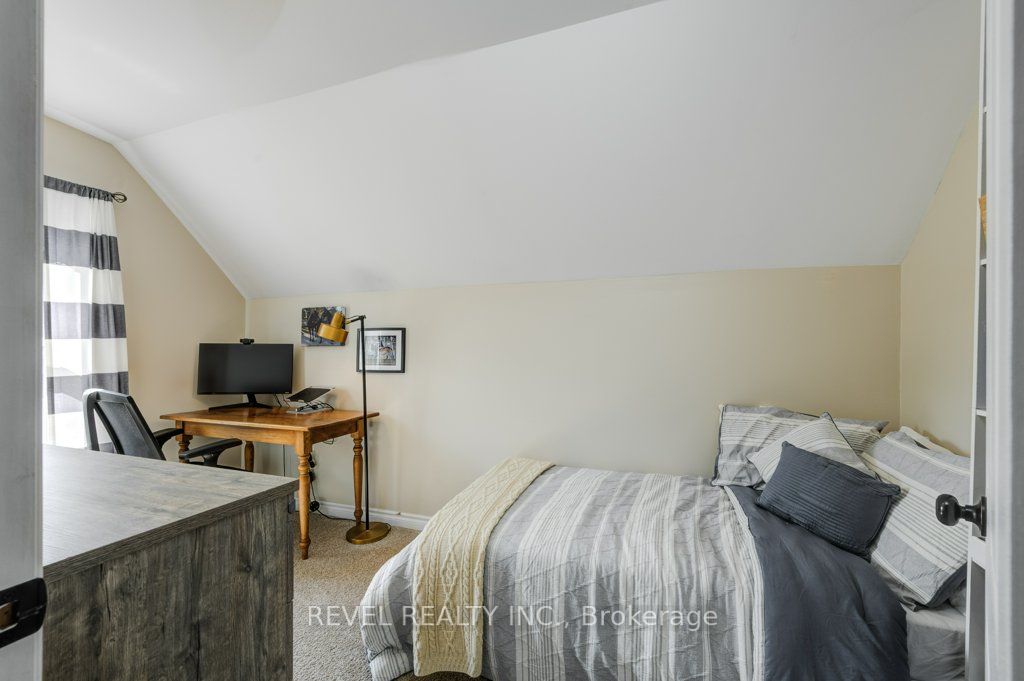 86 Spring St Property Photo 23