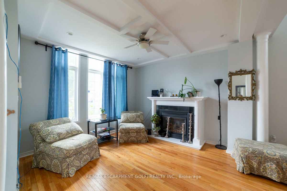 183 Valmont Ct Property Photo 4
