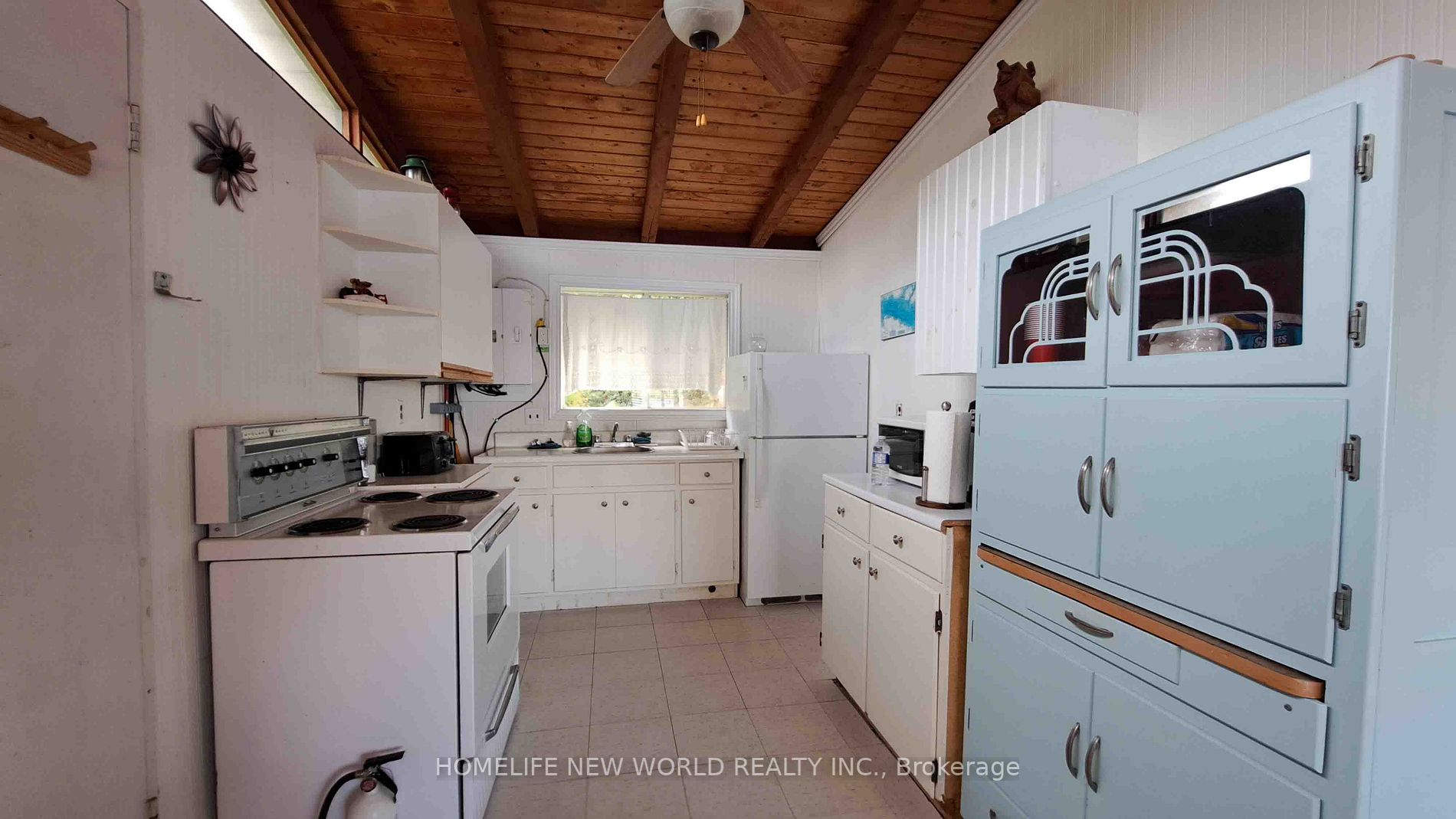 46 Sandy Bay Rd Property Photo 10