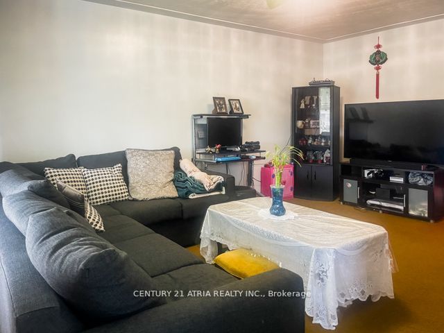14 Shynal Ave Property Photo 4
