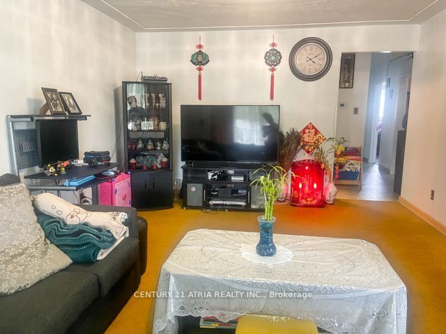 14 Shynal Ave Property Photo 6