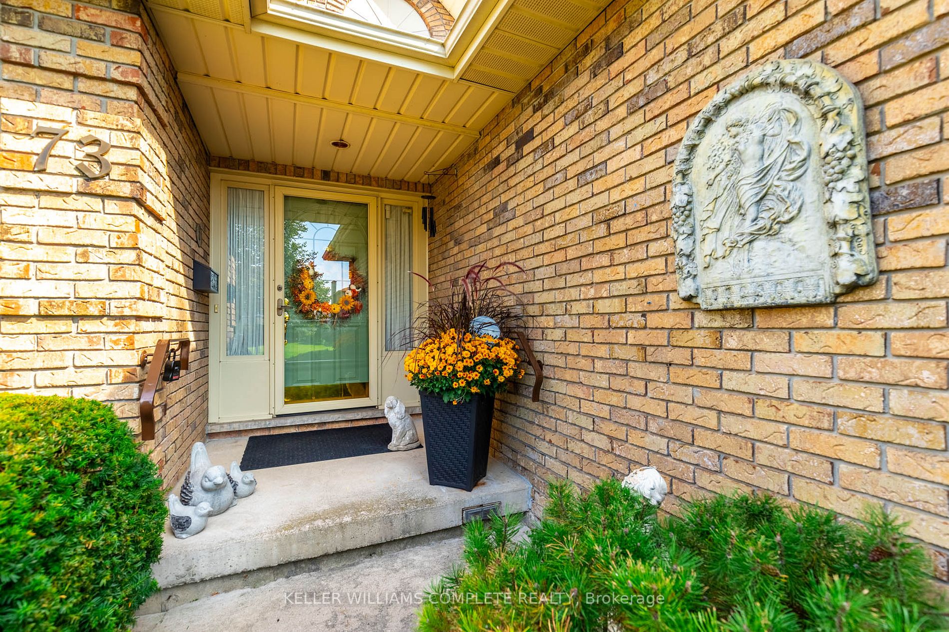 73 Skylark Dr Property Photo 2