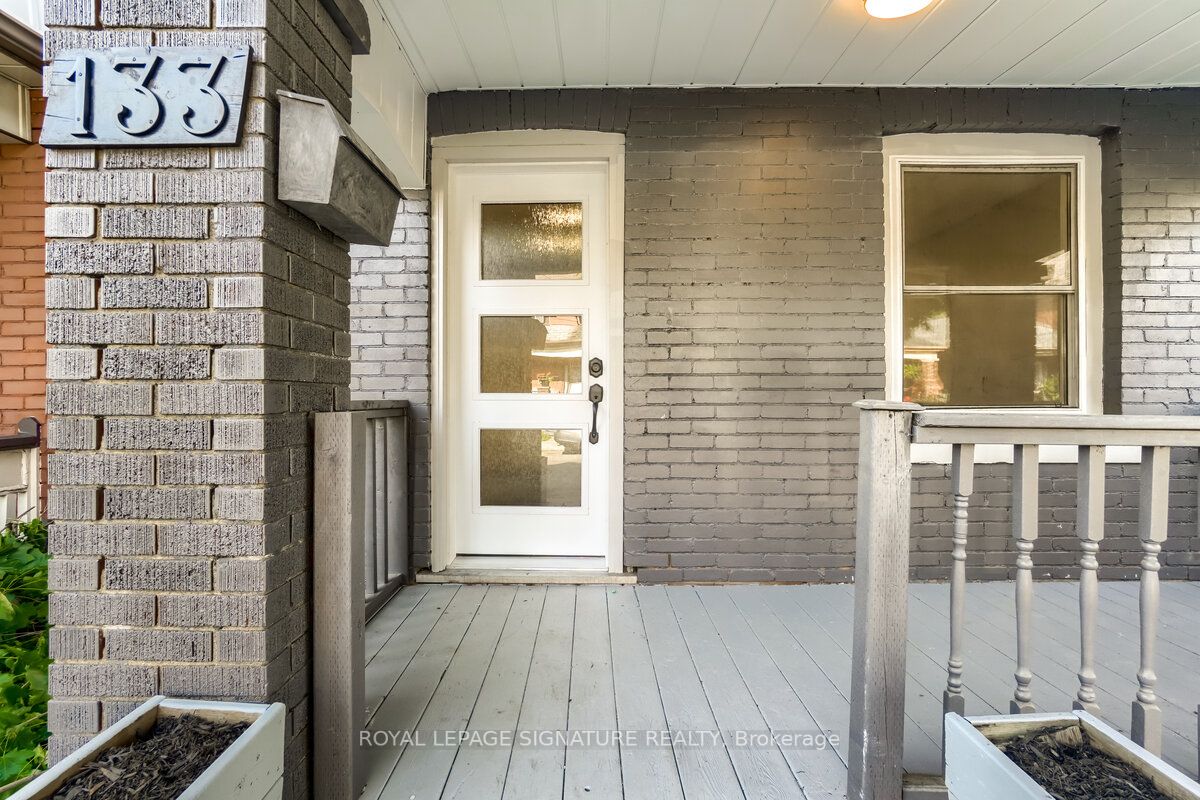 133 Lottridge St Property Photo 4