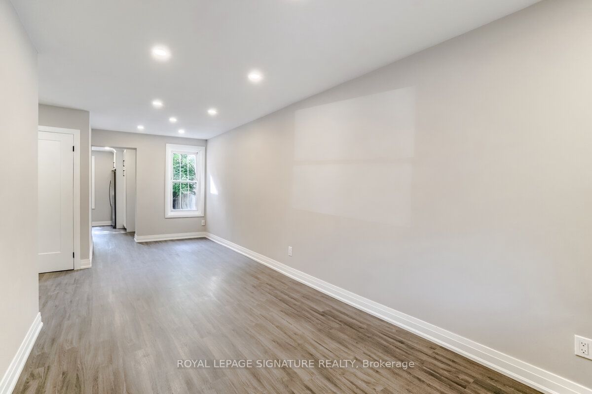 133 Lottridge St Property Photo 10
