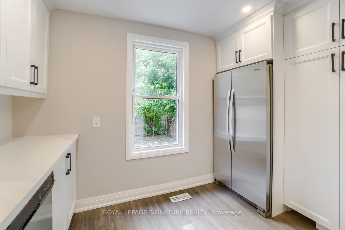 133 Lottridge St Property Photo 15