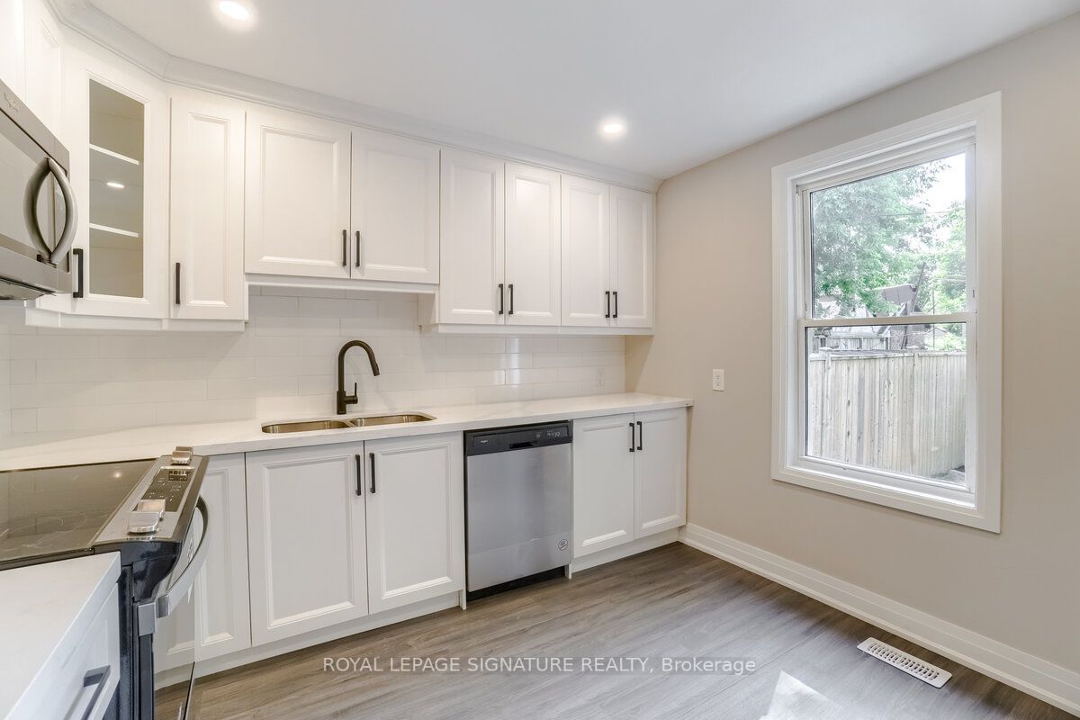 133 Lottridge St Property Photo 16