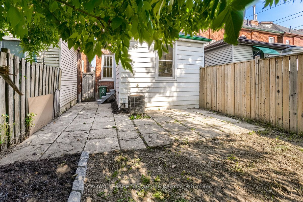133 Lottridge St Property Photo 39