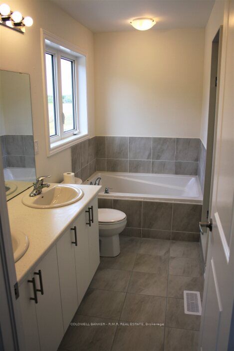 6 Hillcroft Way Property Photo 9