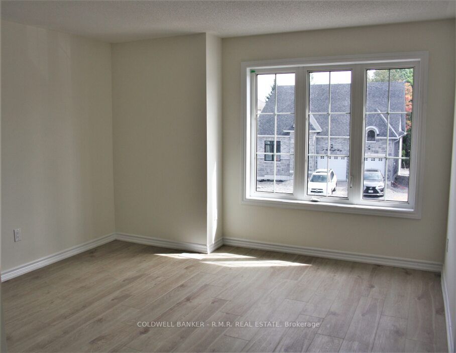 6 Hillcroft Way Property Photo 16