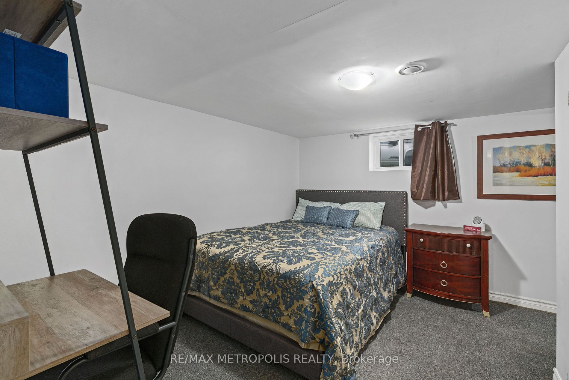 42 Warwick Dr Property Photo 24