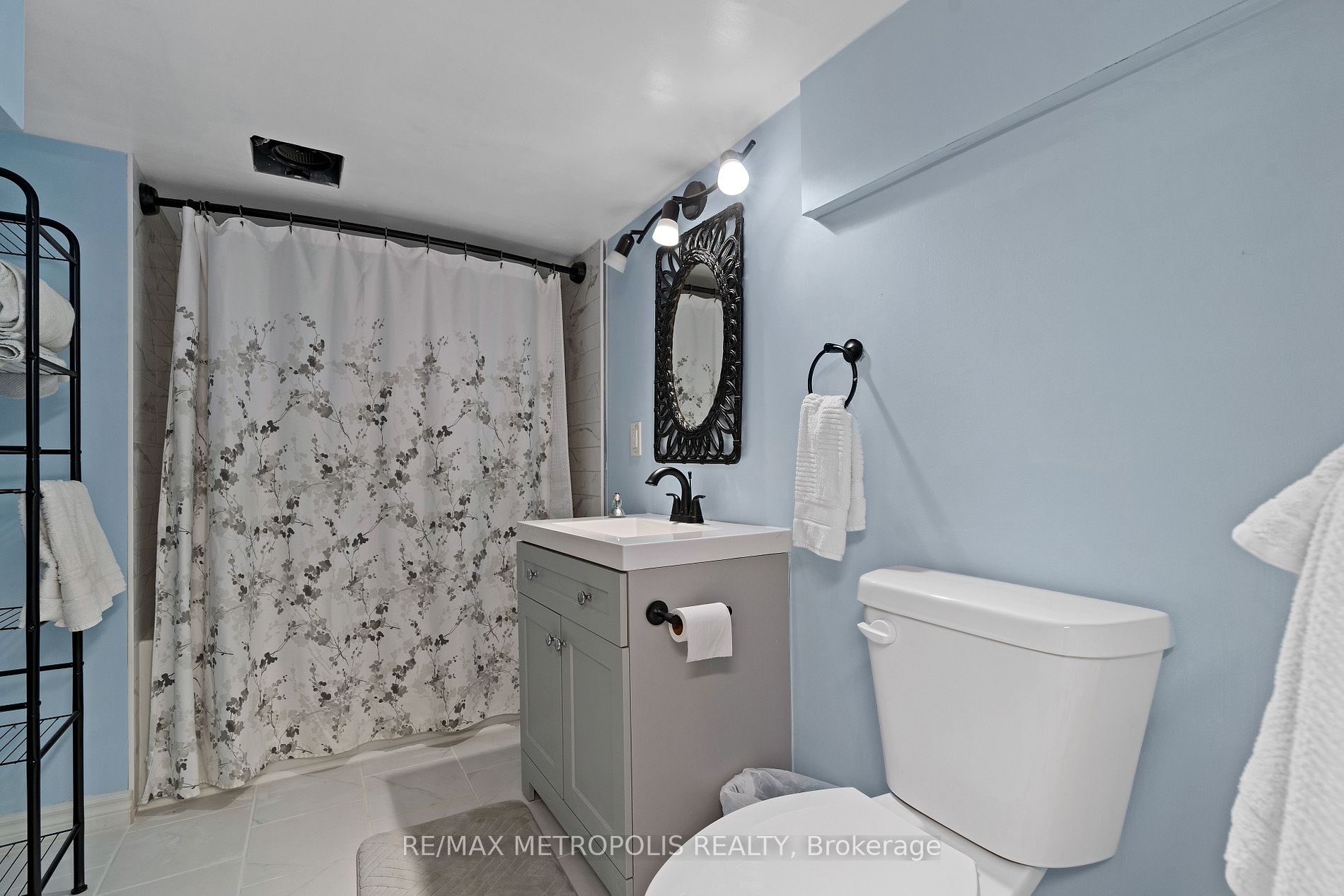 42 Warwick Dr Property Photo 27