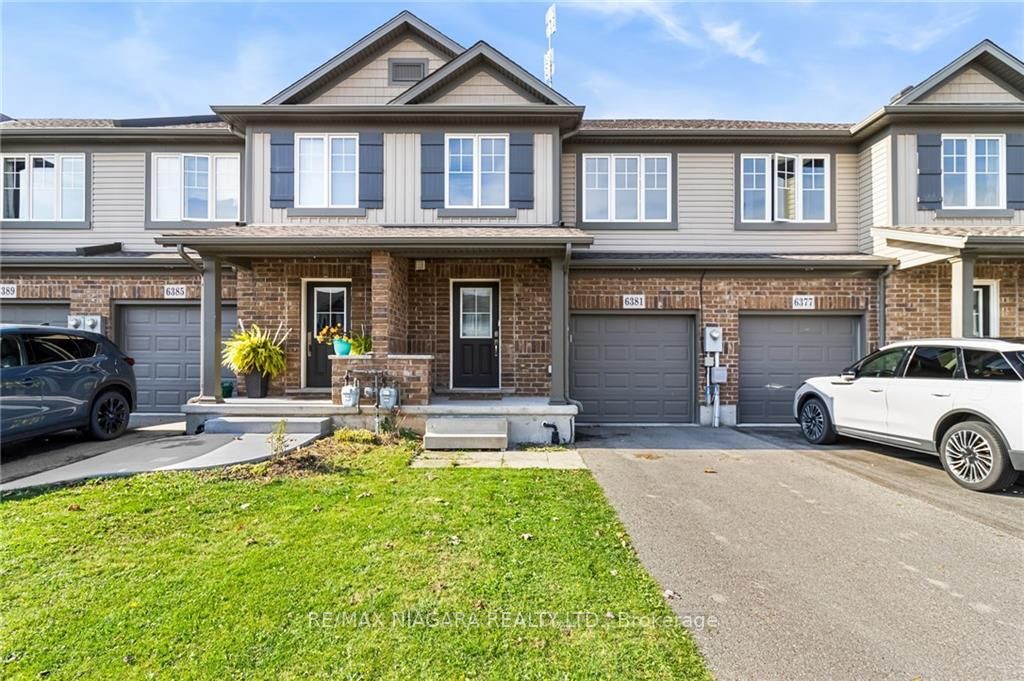 6381 Shapton Cres Property Photo 1